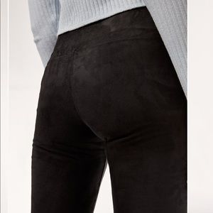 Wilfred ‘Daria’ faux suede legging